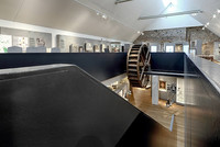 Ein Blick aus dem Obergeschoss des Südflügels mit der Abteilung „Ortszeit“ hinunter in die Abteilung „Maschinenzeit“, die die Industriegeschichte des Ortes erzählt.  Foto: Frank Möllenberg, Rechte beim Museum
