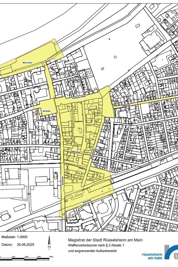 Kartenausschnitt der Rüsselsheimer Innenstadt mit gelb markierten Bereichen der Waffenverbotszone.