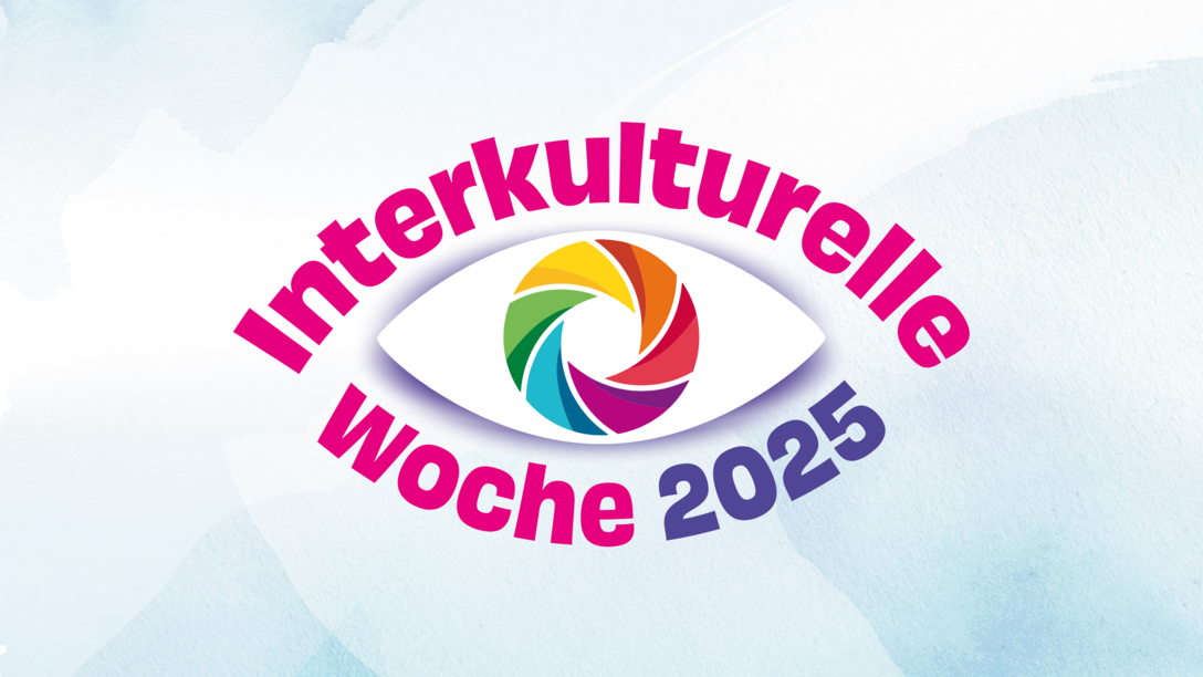 Logo "Buntes Auge", um das der Schriftzug "Interkulturelle Woche 2025" platziert ist