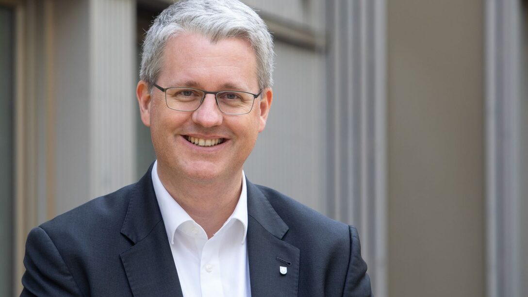 Portraitfoto Oberbürgermeister Patrick Burghardt