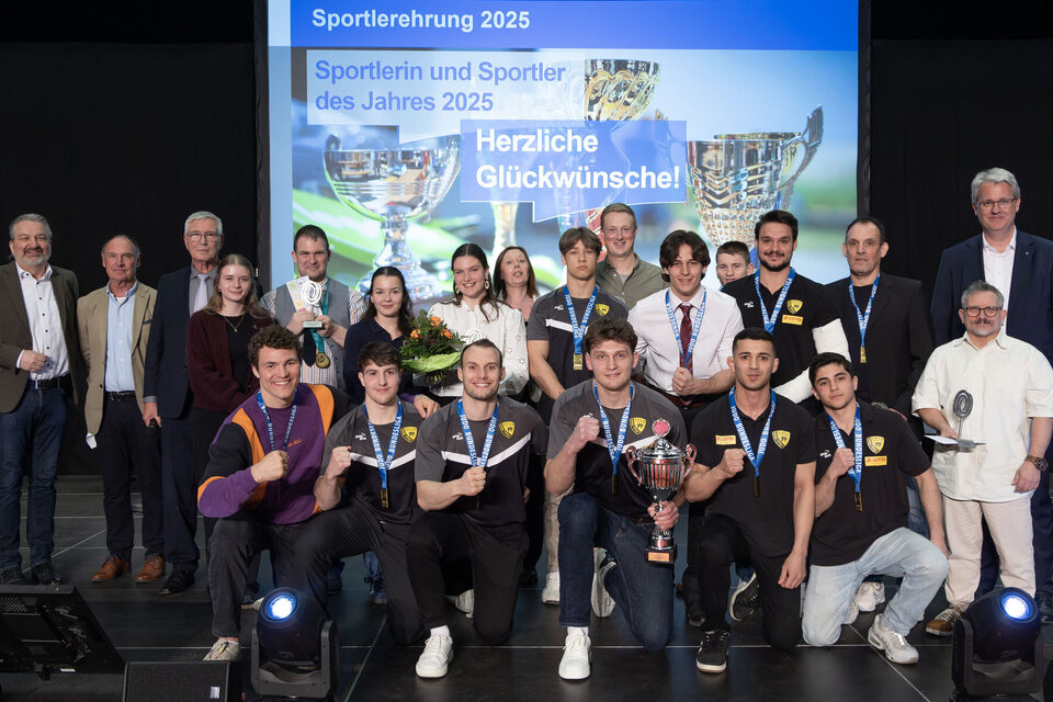 Das Foto zeigt die Verleihung der Titel "Sportlerinnen und Sportler des Jahres 2025."