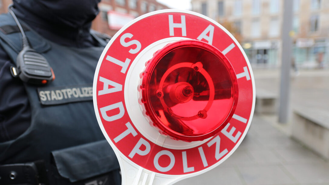 Stadtpolizei, Kelle, Halt