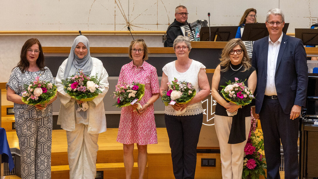 Verdienstplakette für besonderes Engagement