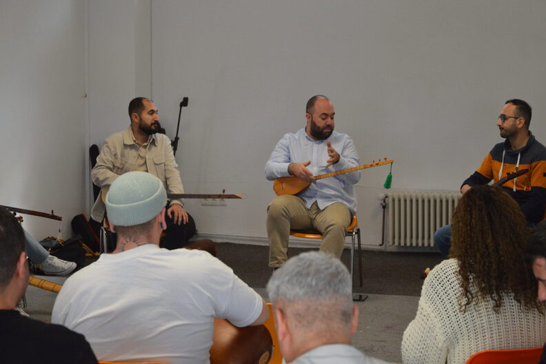 Tembur-Workshop von Serhat Özementekin im freinraum f3