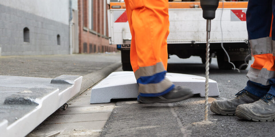 Verschwenkungsinsel, Bohrer, Bohrmaschine, Städteservice, Straße, Baustellenfahrzeug, Verkehrsberuhigung, Weisenauer Straße