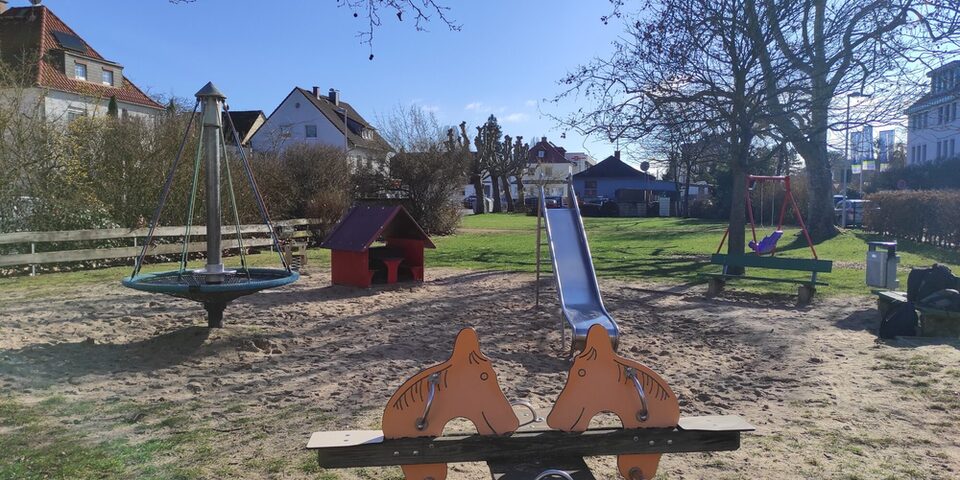 Spielplatz Mozartplatz in Rüsselsheim