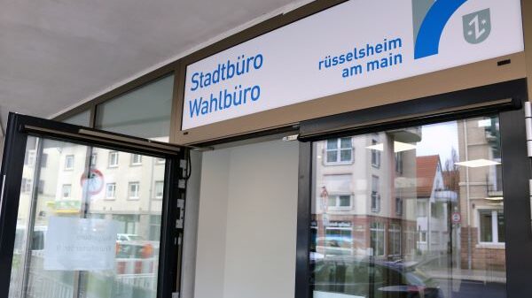 Eingang Stadtbüro in der Frankfurter Straße 9