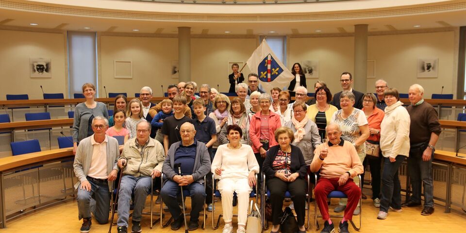 Stadtrat Nils Kraft hat eine Abordnung der Eurojumelages im Rathaus begrüßt.