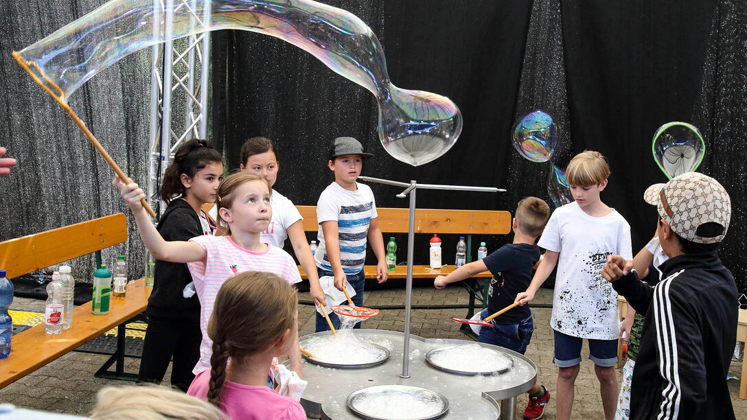 Seifenblasen-Workshop im Stadt- und Industriemuseum