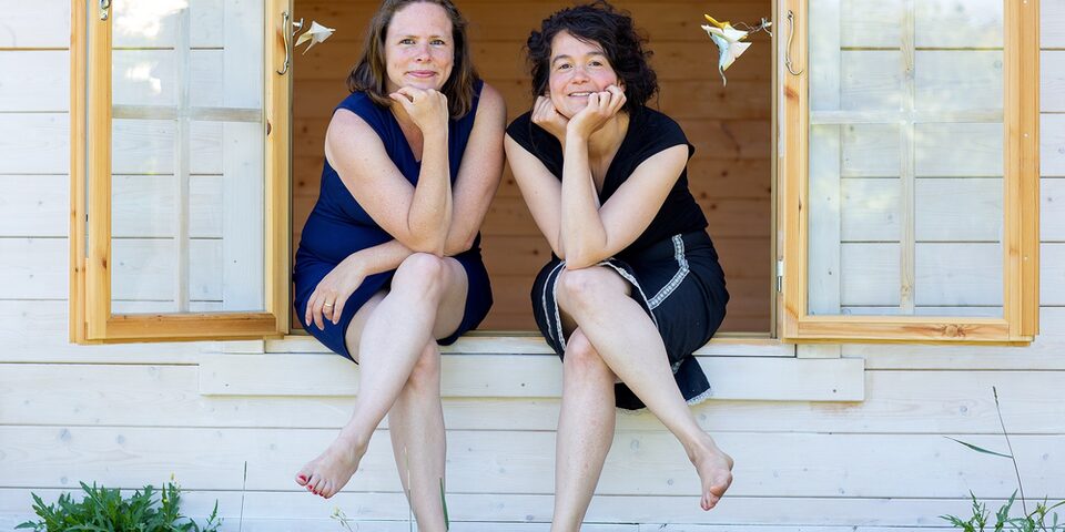 Die beiden Künstlerinnen Beate Krist und Manuela Pirozzi