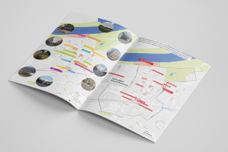 Broschüre offen abgebildet